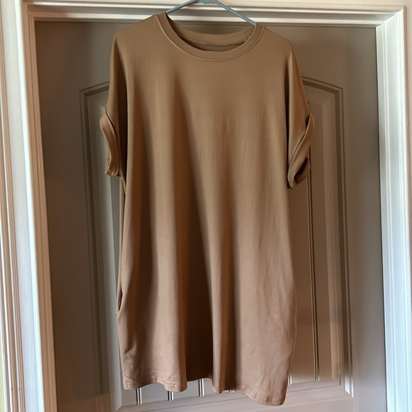 NWOT Women’s Cotton Dress With Pockets Very Soft and Comfortable Fun Dress - Picture 2 of 3